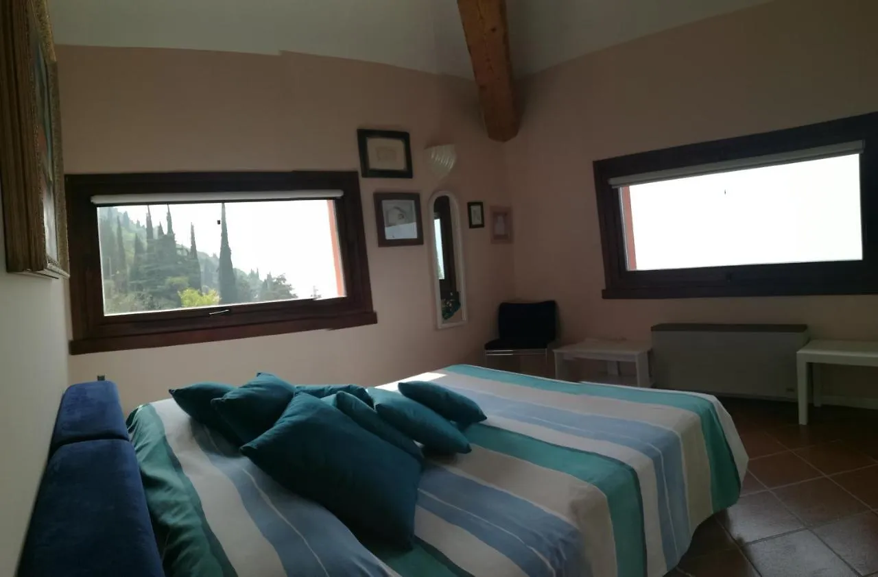 Bed & Breakfast Beb My Lake Bed and Breakfast Torri Del Benaco Italia